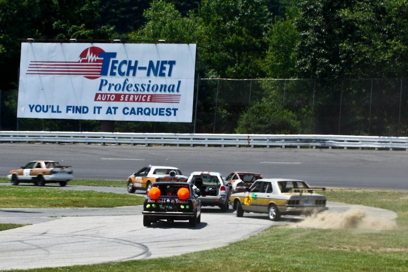 Illustration for article titled The 24 Hours Of LeMons New England 2009 Über Gallery, Part 5